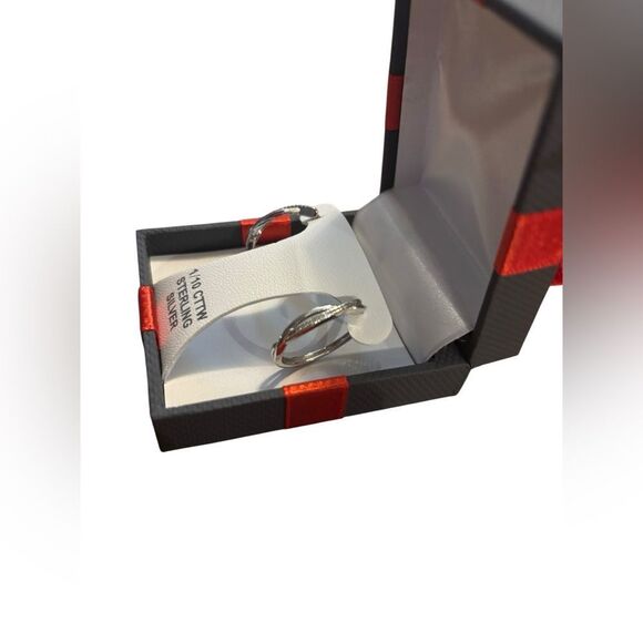 Sterling silver hoop earrings - Picture 2 of 2